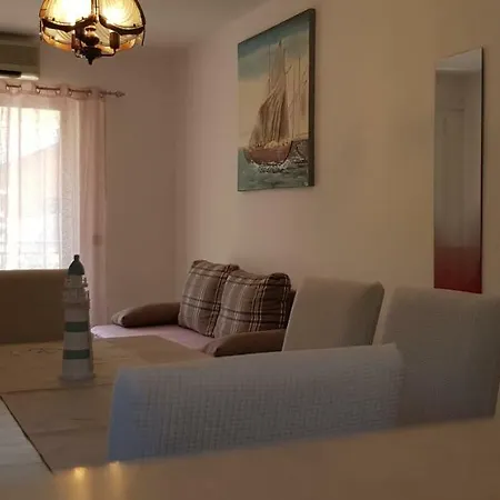 Apartment Master Lupi M&s *